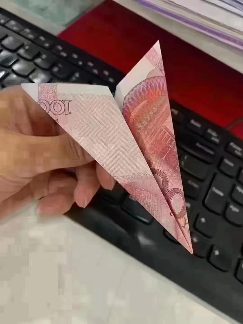 纸飞机小号出售,个人急卖二手车出售